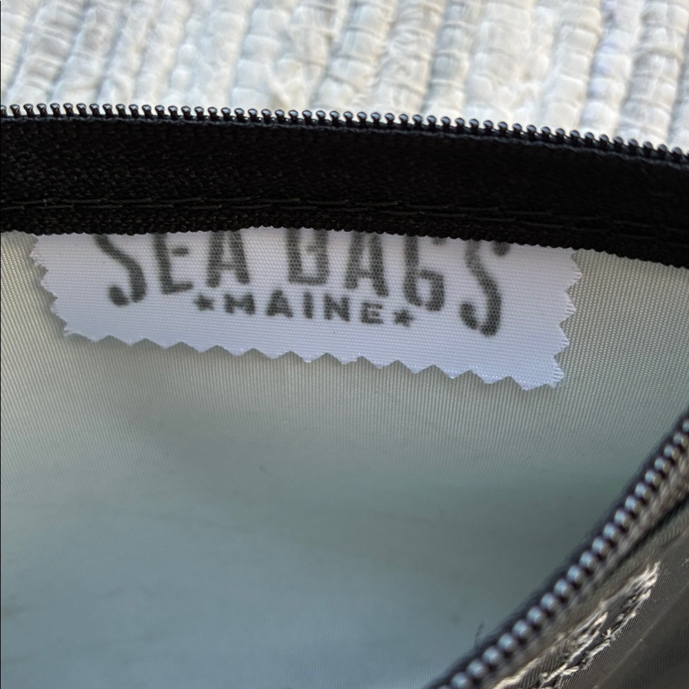 Sea Bags Black Anchor Wristlet - Picture 3 of 4